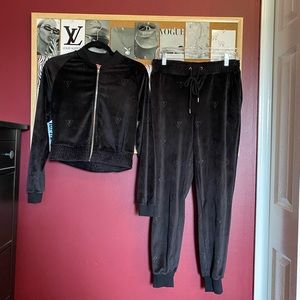 Guess velour set